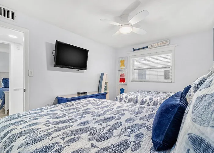 Escape To Oasis! Family Friendly, Updated Beachside With Heated Pool! Apartment *