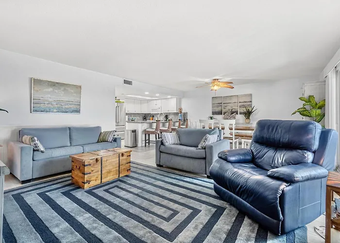 Escape To Oasis! Family Friendly, Updated Beachside With Heated Pool! Apartment *