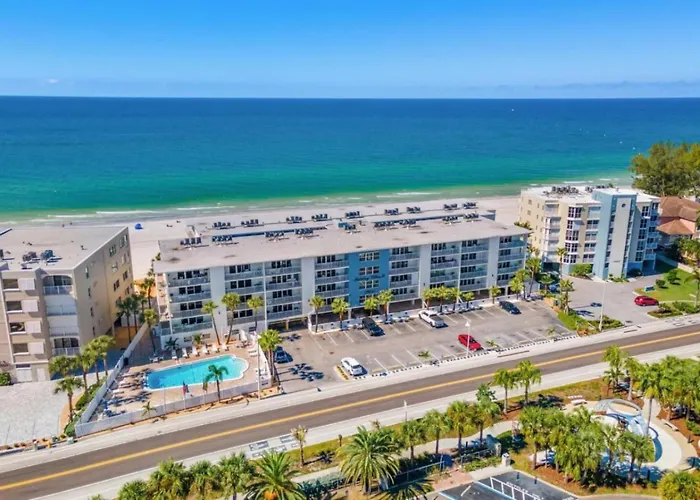 Escape To Oasis! Family Friendly, Updated Beachside With Heated Pool!